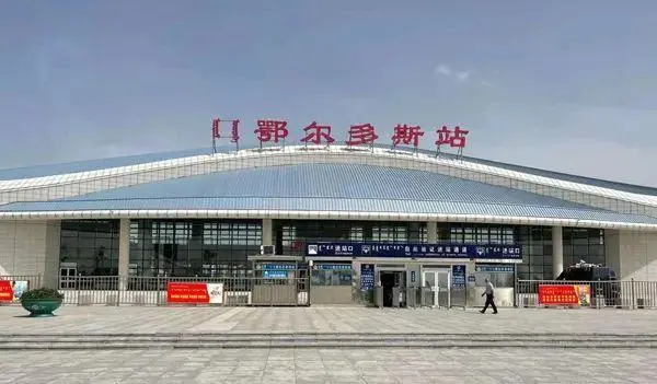佛山到鄂爾多斯物流專線-佛山至鄂爾多斯貨運(yùn)讓物品遞送更快、更安全