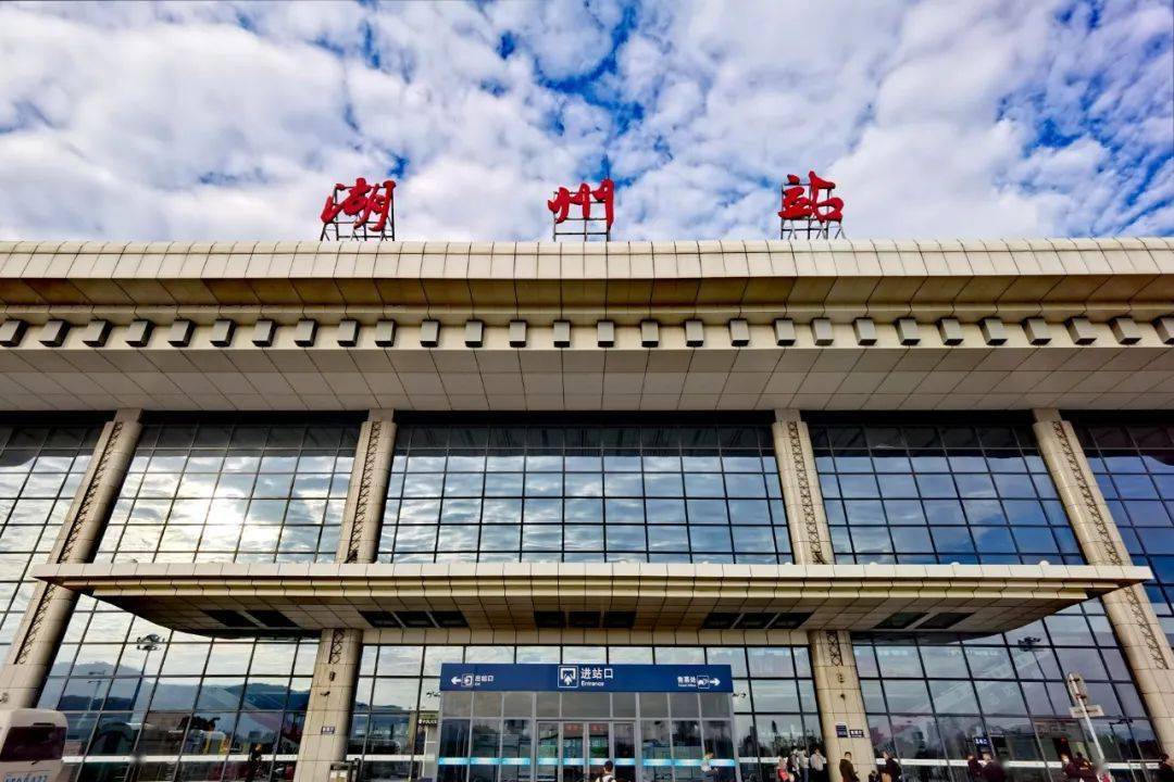 佛山到湖州物流專線-佛山至湖州貨運讓物品遞送更快、更安全